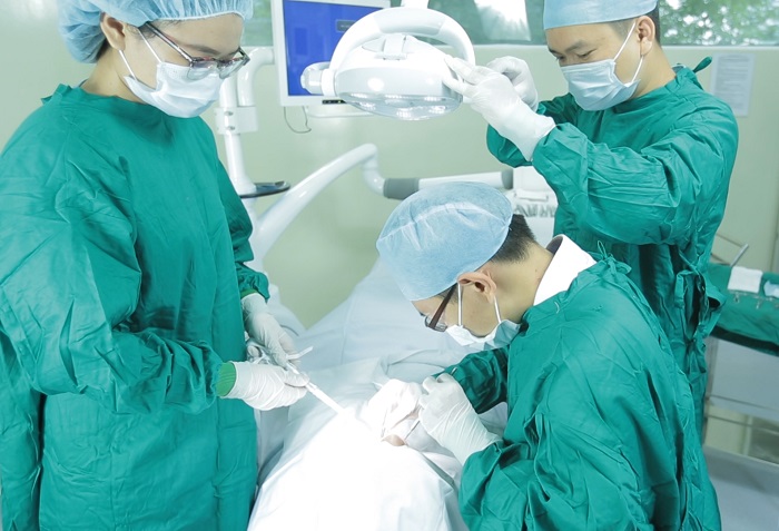 Giải phẫu cắt xương hàm hô móm | Nha khoa KIM 5