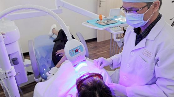 Công nghệ tẩy trắng răng Bleach Bright có ưu điểm gì nổi bật?