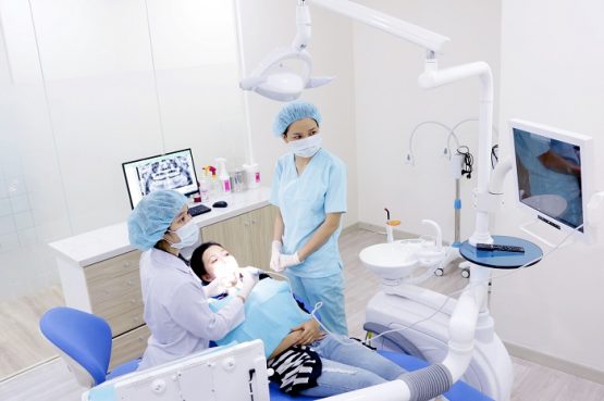 Nha Khoa Kim – Địa chỉ trám răng cửa bị mẻ chất lượng hiện nay