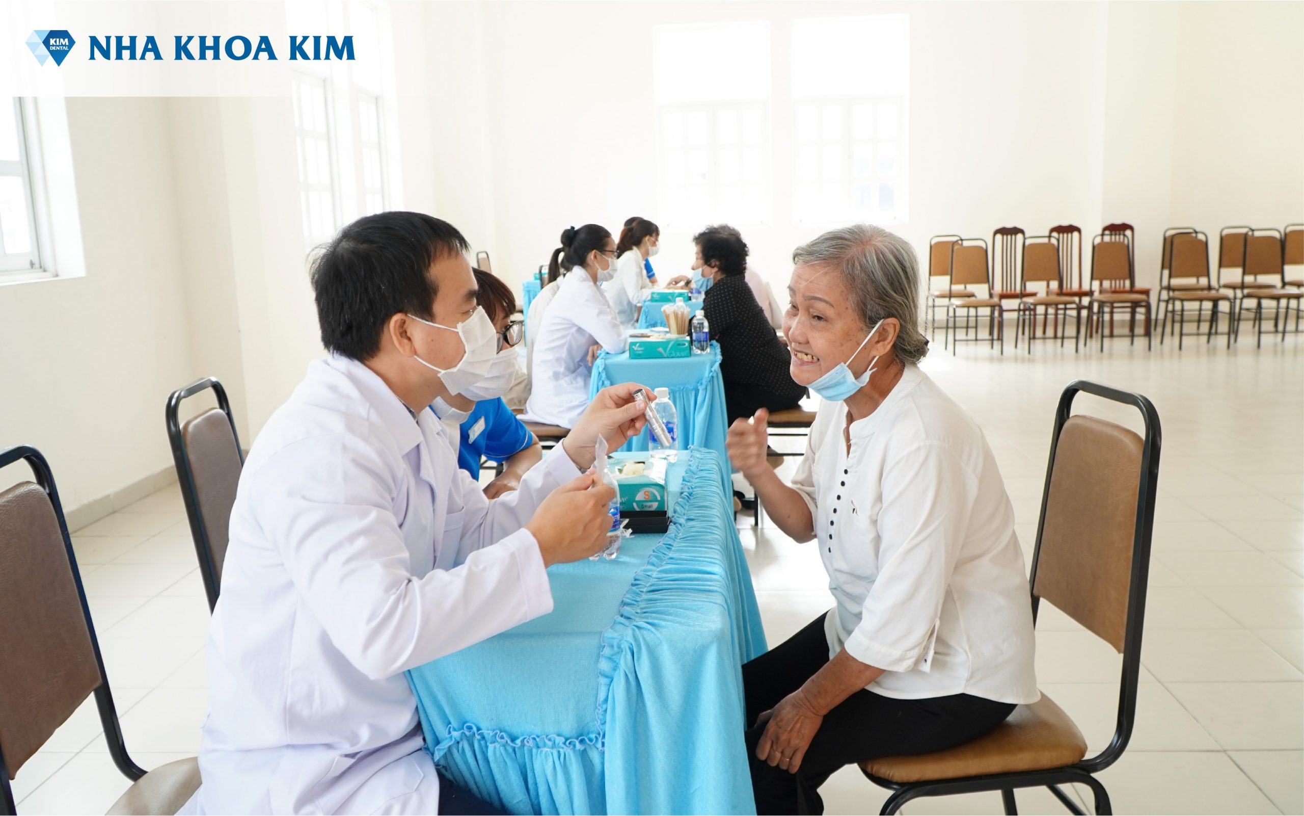 hội thảo nha khoa Kim 1