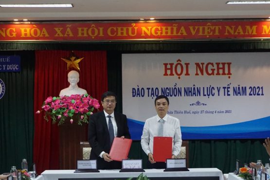 Nha Khoa Kim và Đại học Y Dược Huế ký kết hợp tác nâng cao chất lượng nguồn nhân lực bác sĩ nha khoa