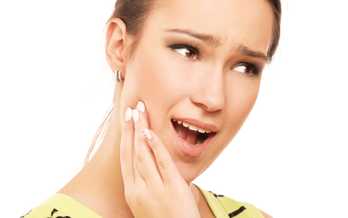 Cần thăm khám nha khoa khi có dấu hiệu chảy máu răng thường xuyên