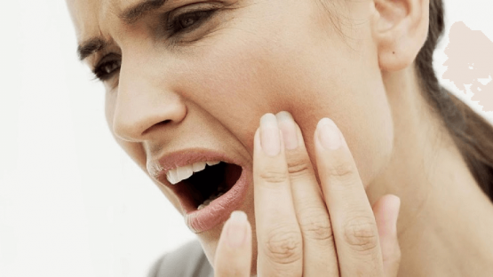 Răng khôn mọc lệch ra má – Giải pháp điều trị phù hợp và an toàn