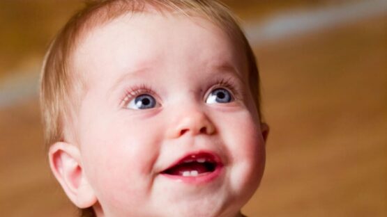 Răng sữa là răng gì? Chăm sóc răng sữa cho trẻ đúng cách