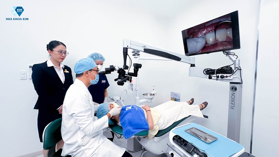 Kính hiển vi nha khoa tại Nha Khoa Kim