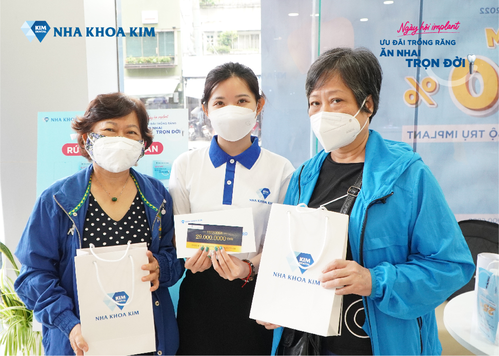Nha Khoa Kim tổ chức ngày hội implant