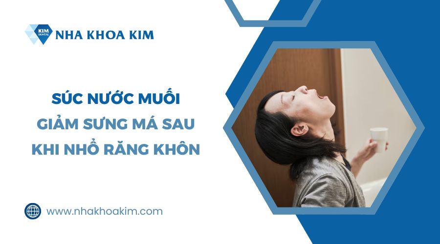Súc miệng nước muối ấm