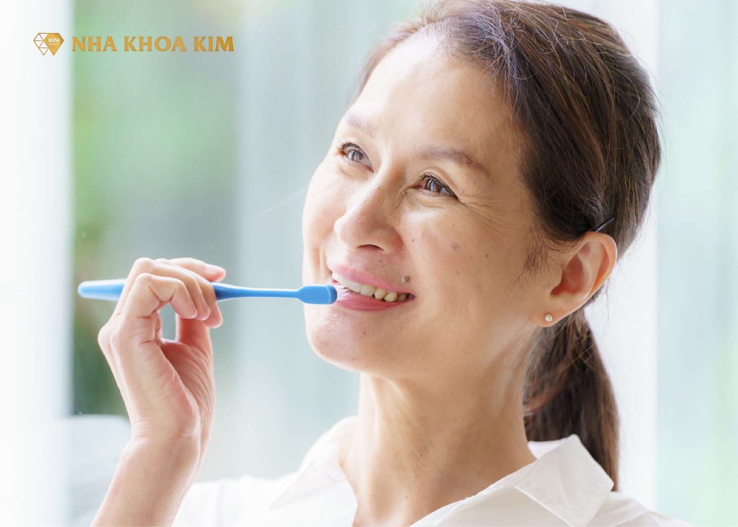 Vệ sinh răng giả đúng cách