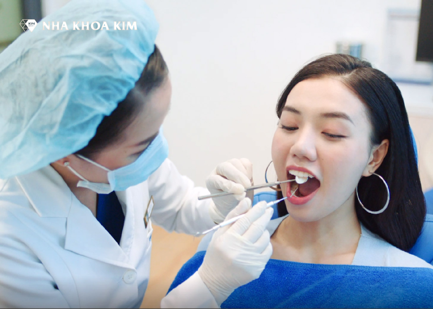 Hình ảnh khách hàng khi niềng răng tại Nha Khoa Kim